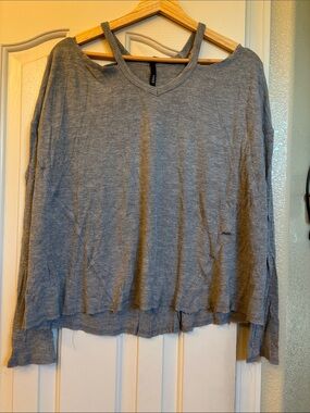 Loving People Made in USA Woven Knit Cold-Shoulder Long Sleeve Top - Gray